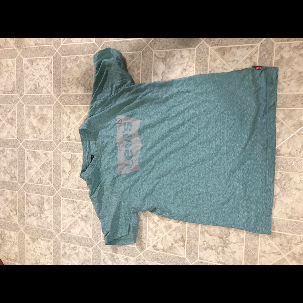 Levis T shirt